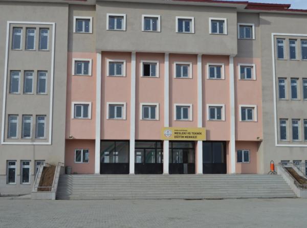 Kağızman Mesleki ve Teknik Anadolu Lisesi Fotoğrafı